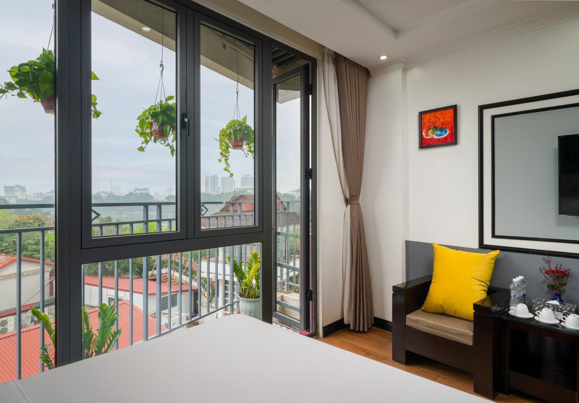 Bella Premier Hotel & Rooftop Skybar Hanoi Bagian luar foto